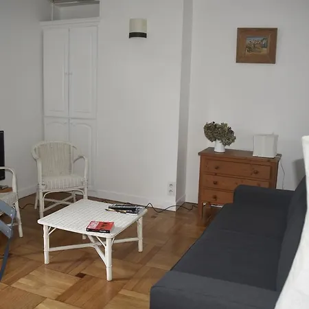 Centre Avec Terrasse Apartment *