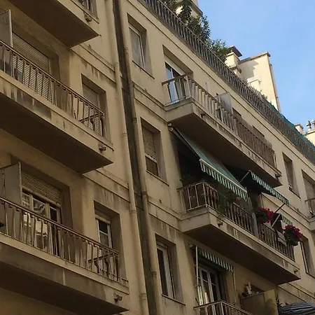 Апартаменты Centre Avec Terrasse Ницца